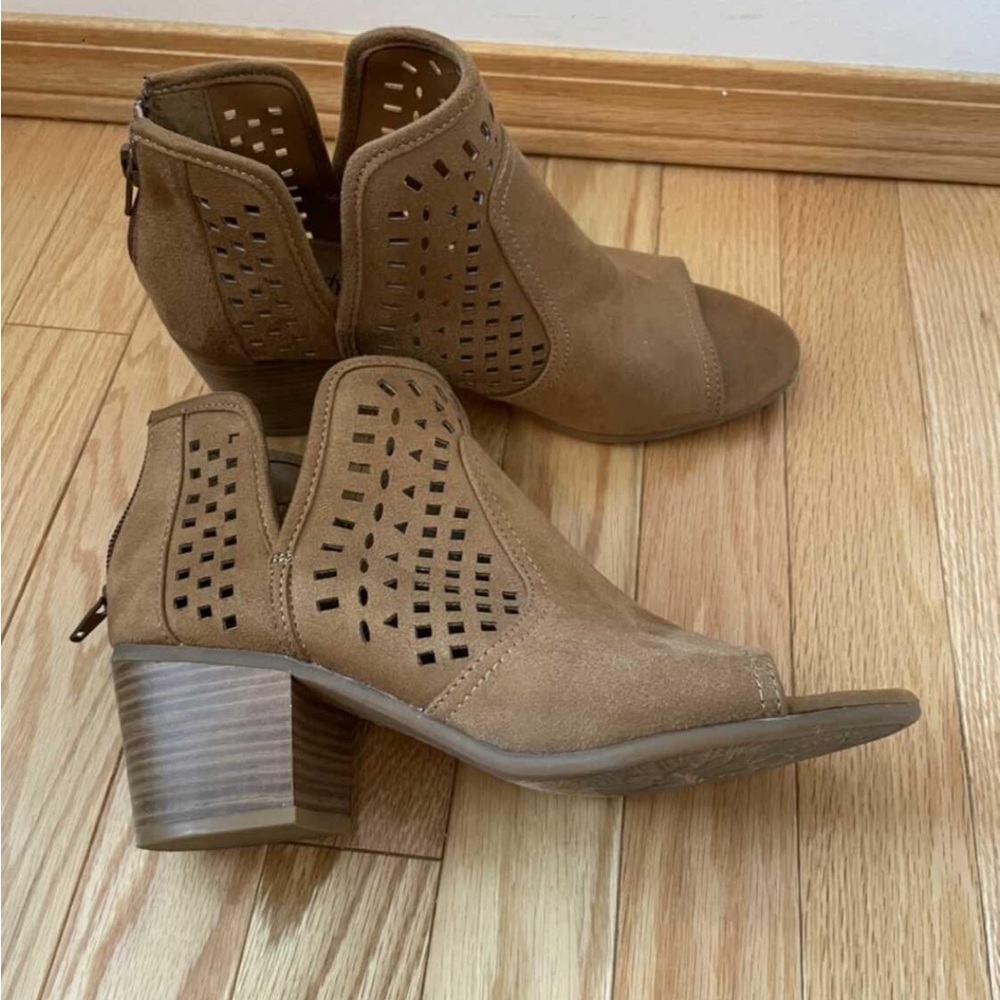 Euro Soft Open Toe 8.5 Booties